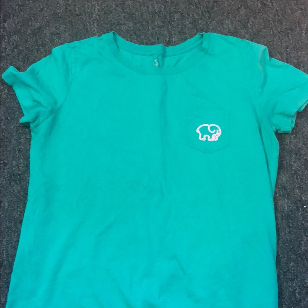 NWOT T-shirt size large